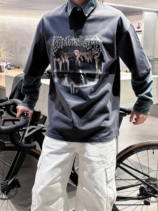 Balenciaga's 2025 Spring/Summer new collection debuts at the official store. The