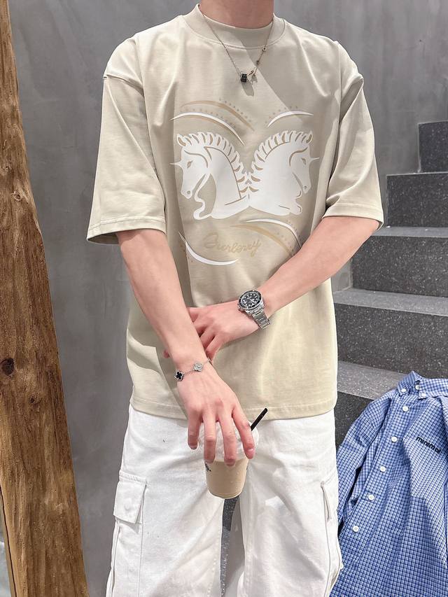 Burberry's 2025 Spring/Summer new arrivals! The latest short-sleeved, crew-neck