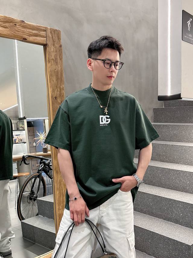 Balenciaga's 2025 new craftsmanship, washed, cut, and frayed spring/summer style