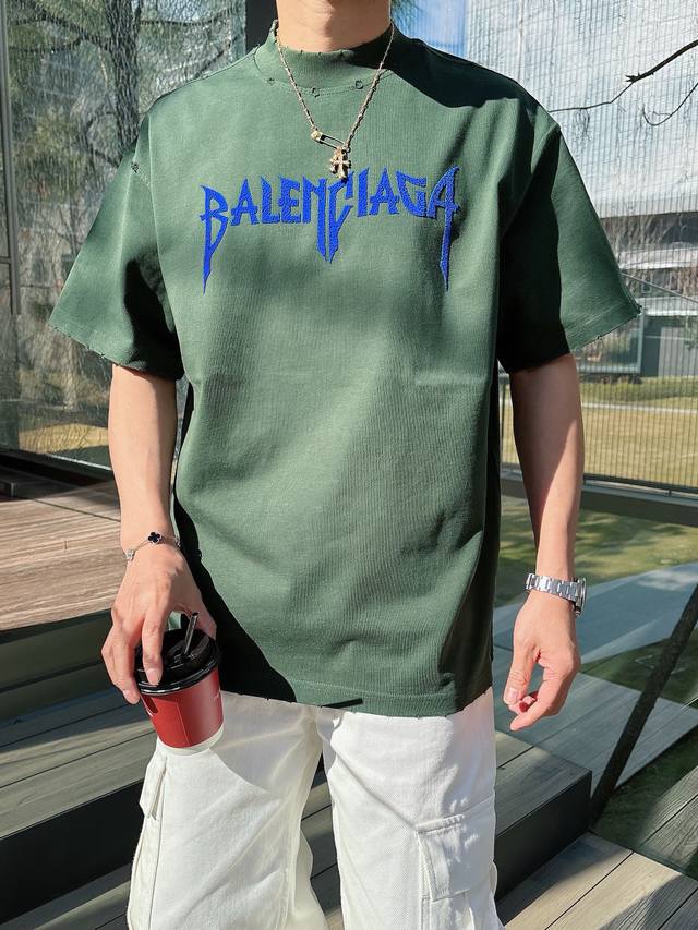 Balenciaga's 2025 new washable, ripped, and frayed spring/summer collection, fir