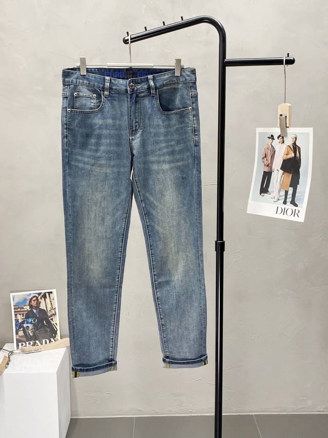 Burberry exclusive, high-end version of the new spring/summer jeans! Breathable