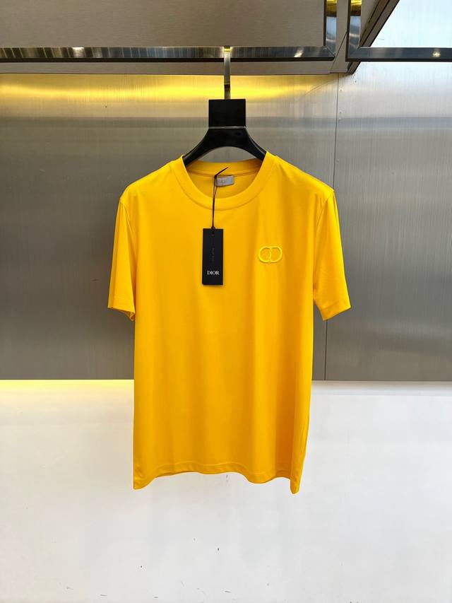 Dior, Sea Island Cotton Short-Sleeved Crewneck T-shirt. This classic logo featur