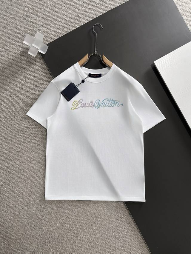 Lv 2025 Spring/Summer new release, the latest short-sleeved crew neck T-shirt, h