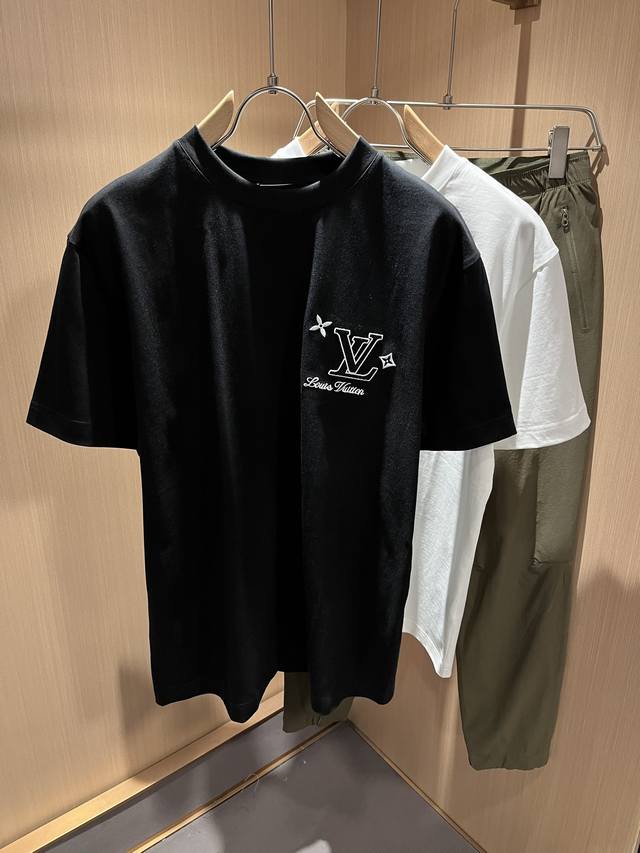 Louisvuitt's new 2011 Spring/Summer 2025 collection has arrived! This stylish an