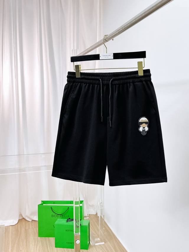 Fendi's new 2025 Spring/Summer men's casual shorts are high-end, simple, stylish