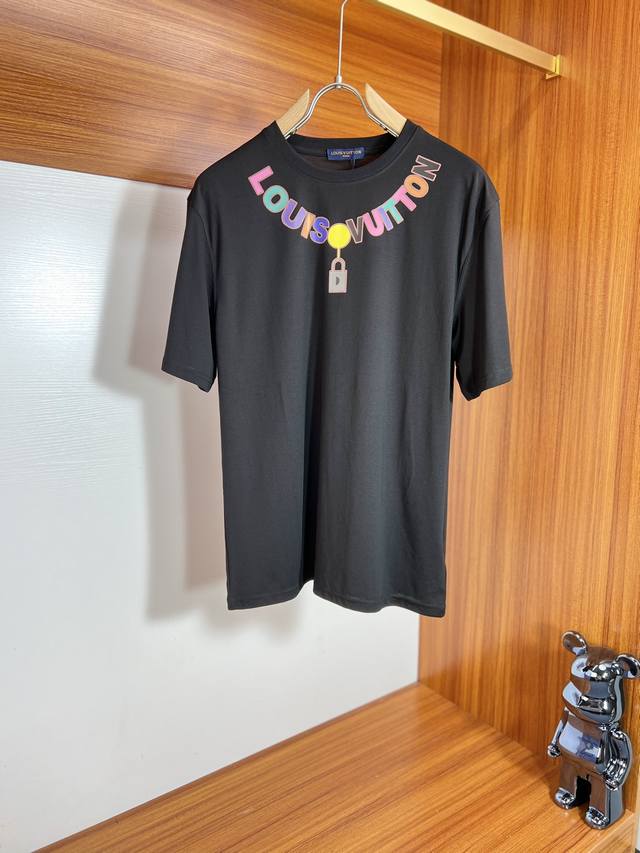Lv Louis Vuitton Spring/Summer New Arrivals New Three Standards Full Round Neck