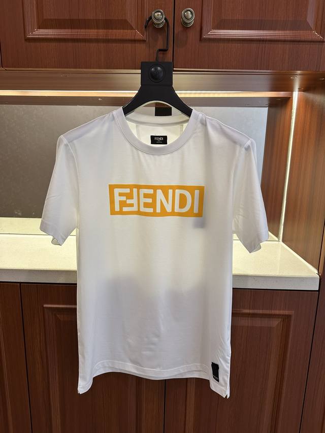 Fd's 2025 Spring/Summer crewneck short-sleeved T-shirt is available on the offic