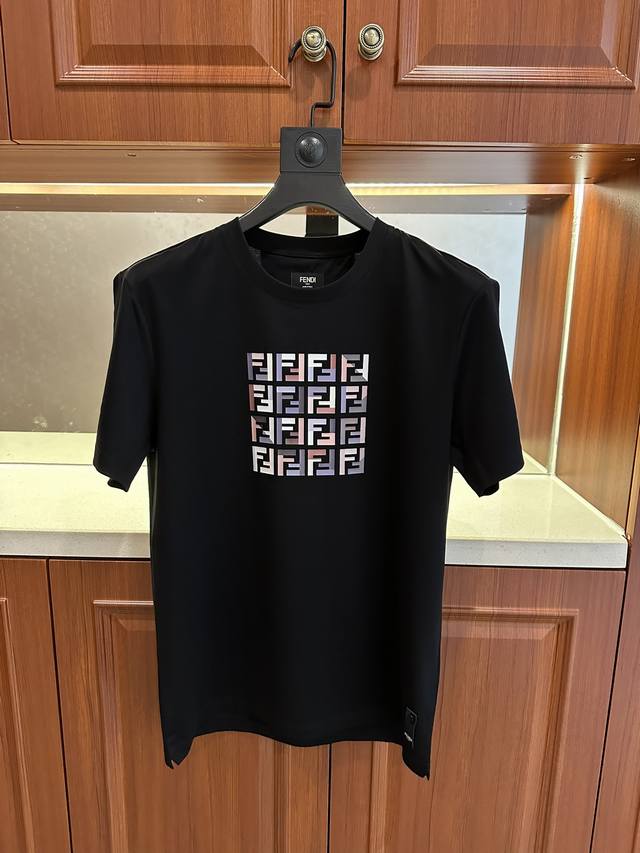 Fd's 2025 Spring/Summer crewneck short-sleeved T-shirt is available on the offic