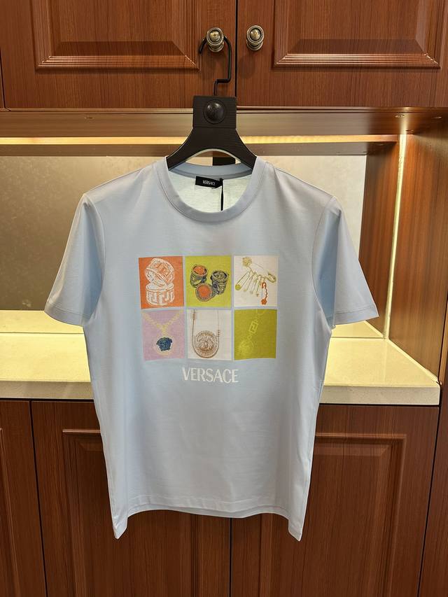 Fanjia's 2025 Spring/Summer crewneck short-sleeved T-shirt is available on the o
