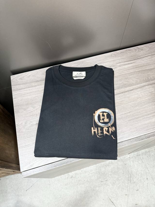 High-end custom 2025 Spring/Summer new release! The latest short-sleeved crew ne