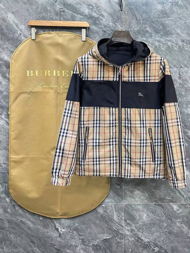 The same style as the Burberry official website, with all three labels, pre-sale