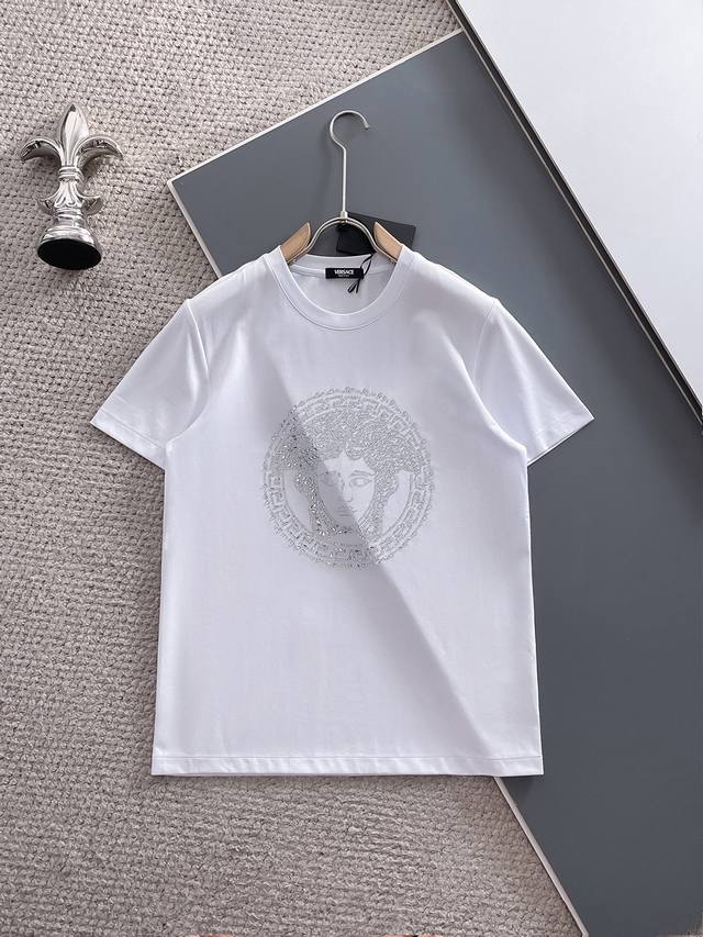 Versac 2025Ss new short-sleeved crew neck T-shirt, custom fabric, simple and ele