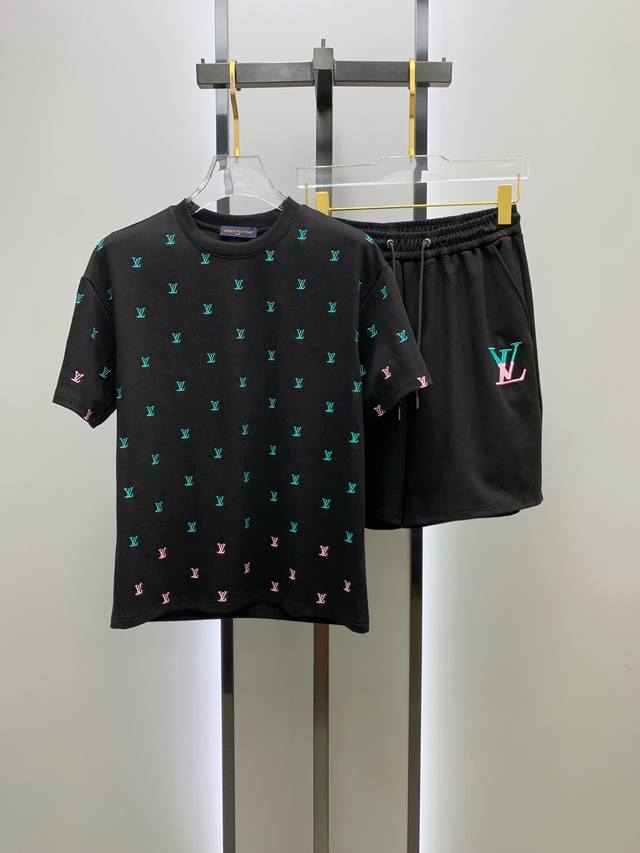 Lv Louis Vuitton High-End Custom 2025 Spring/Summer New Arrivals. This short-sle