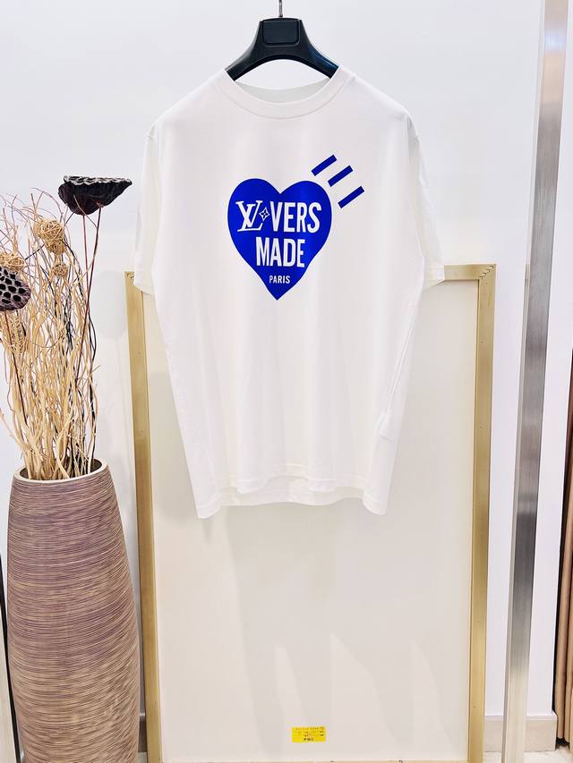 Size 46 48 50 52 Two colors available for unisex 1V Louis home Pharrell Wiliams