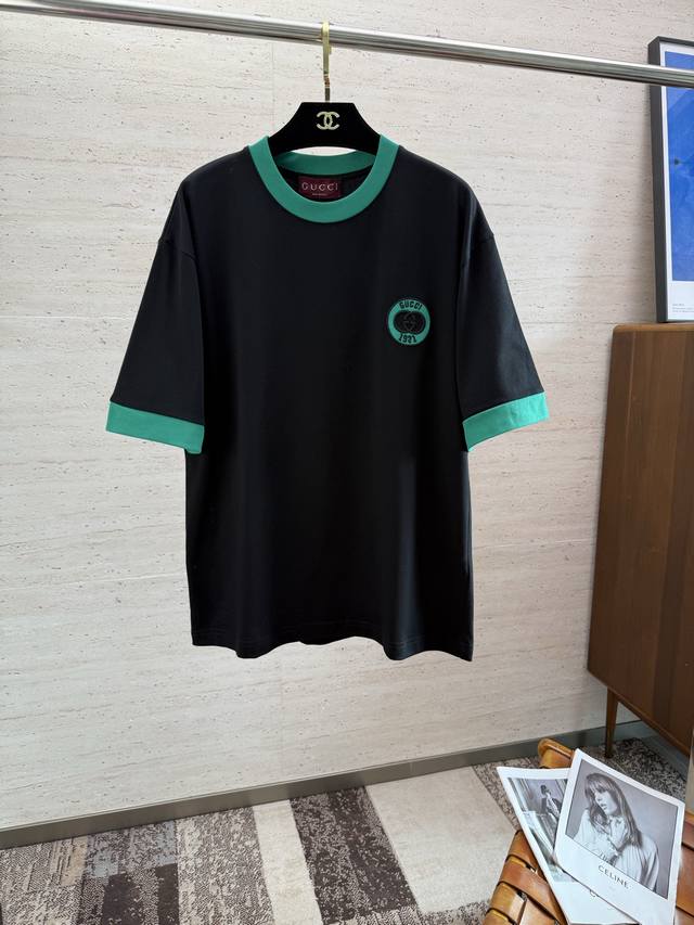 loose-fit Gu2025 spring/summer new short-sleeved T-shirt features vibrant and sh