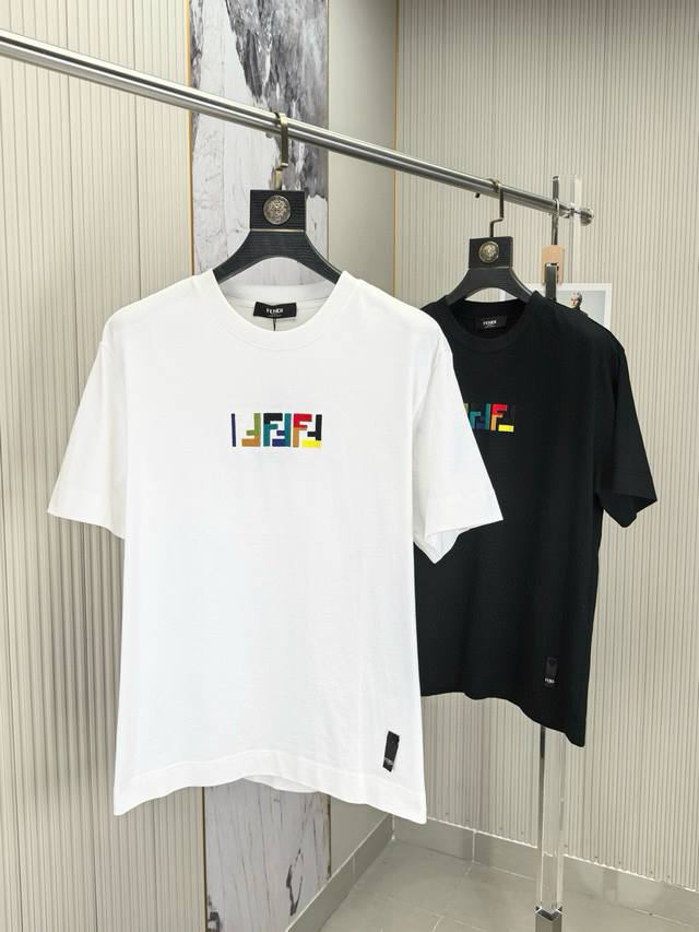Fendi, the new Spring/Summer 25 men's crew neck short-sleeved T-shirt, available