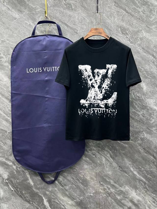 Louis Vuitton 2025 Spring/Summer new release, the latest short-sleeved crew neck