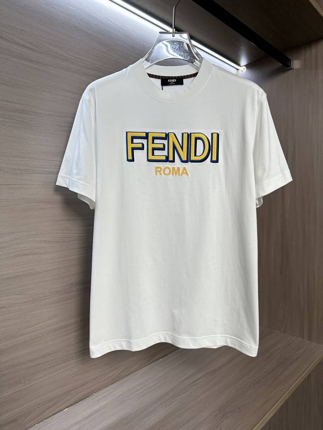 Fd 25Ss, the latest summer short-sleeved, round-neck T-shirt from Fendi. High-en
