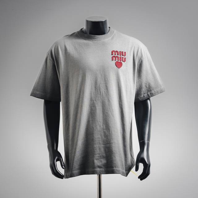 Miu Miu 25Ss washed distressed heart patch embroidered short-sleeved T-shirt Siz