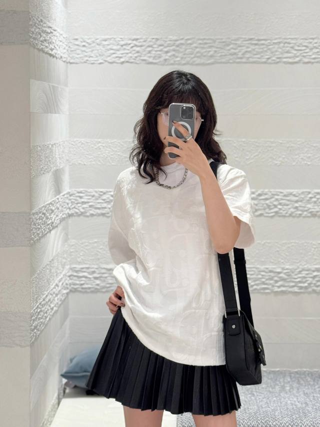 Dior Dior Slightly Wide Fit Cd S-Xl 25Ss. This timeless classic, a timeless bout