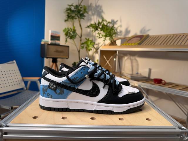 Customized sneakers Nike Dunk Low First layer Size: 39 40 40.5 41 42 42.5 43 44