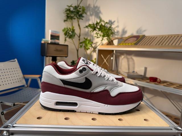 High quality special price Nike Air Max 1 Nike half palm air cushion retro runn