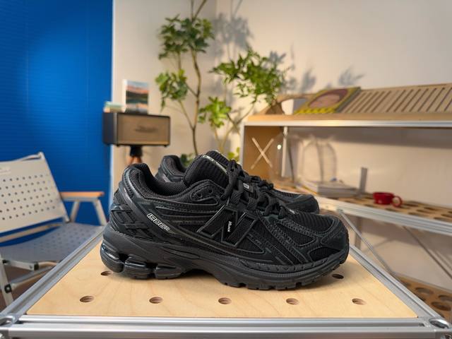 New Balance Nb 1906R Comfortable and versatile shock-absorbing low-top casual ru