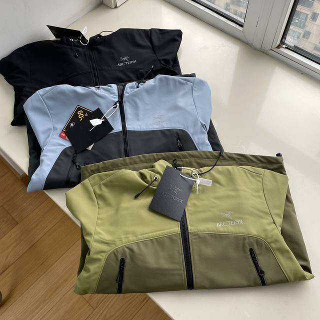 Arc'Teryx Outdoor Windproof Casual Jacket Softshell Functional Colorblock Hooded