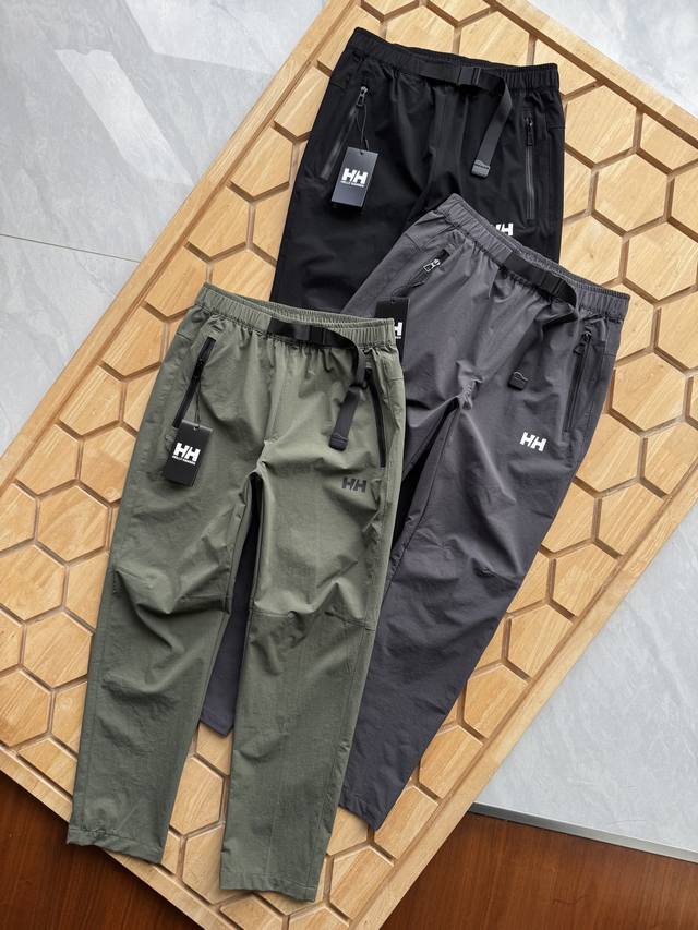 Enjoy the freedom of summer outdoors with Helly Hansen! Every step outdoors can