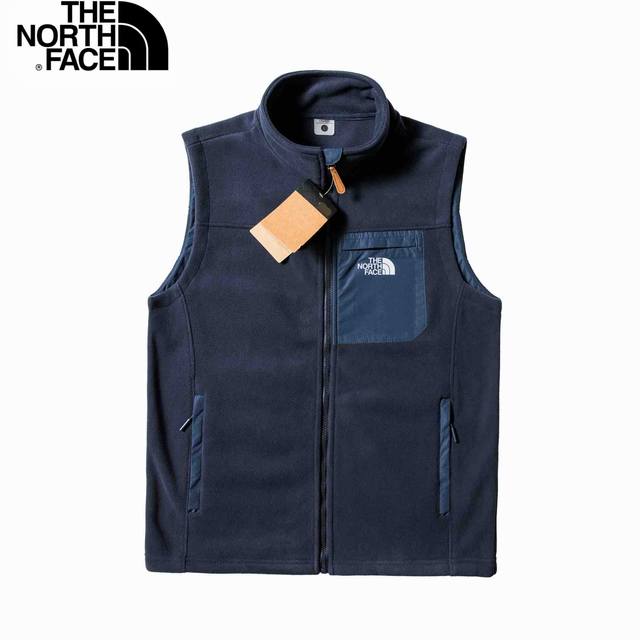 The North Face is coming with its outdoor thickened warm lambskin, stand-up coll