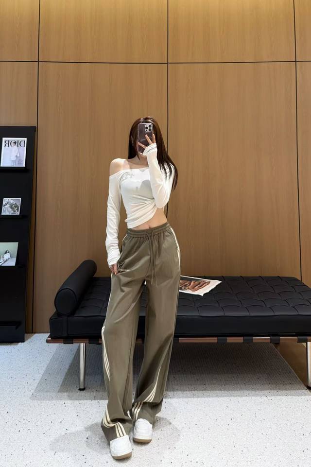 Ann 25Ss new casual pants craftsmanship design, fresh colors, crisp version and