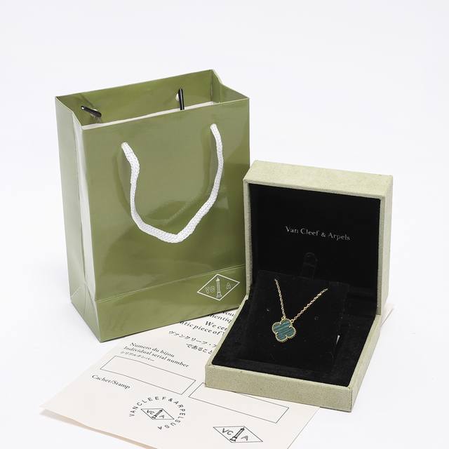 Van Cleef & Arpels four-leaf clover necklace Full gift box packaging, 20% off f