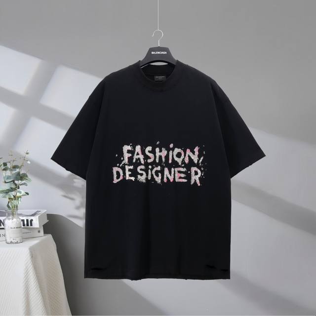 Top-grade, highest version, slightly larger in size. Balenciaga classic golden s