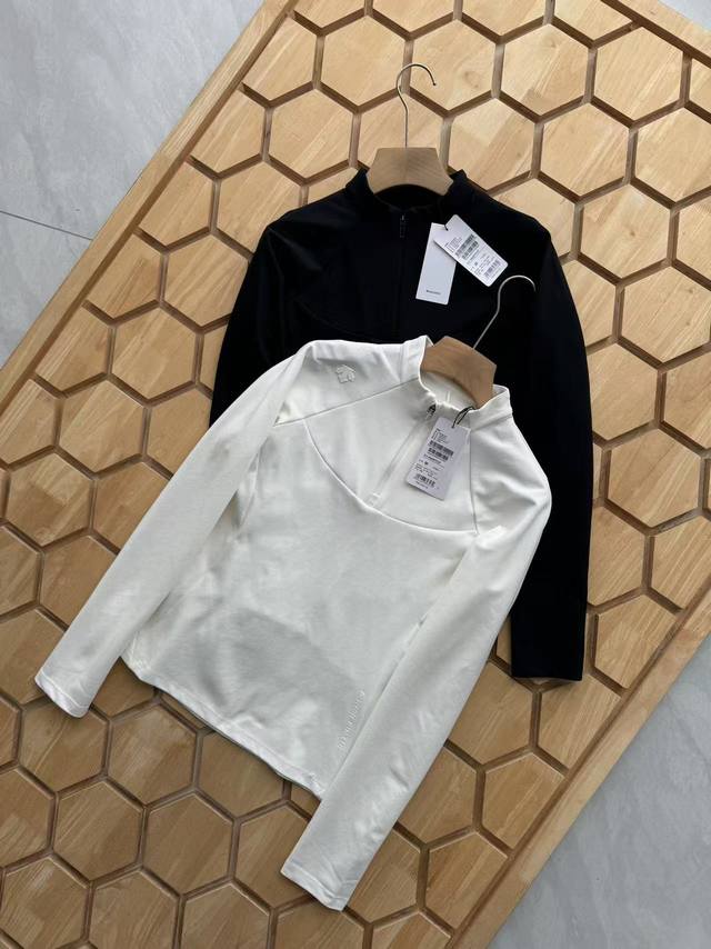 Des Women's solid color half-zip high elastic long-sleeved base Tee Color: solid