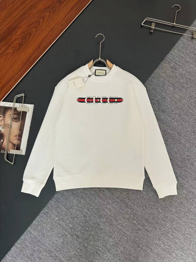 Gucci *Gucci*C's latest fall/winter round-neck, fashionable long-sleeved sweatsh