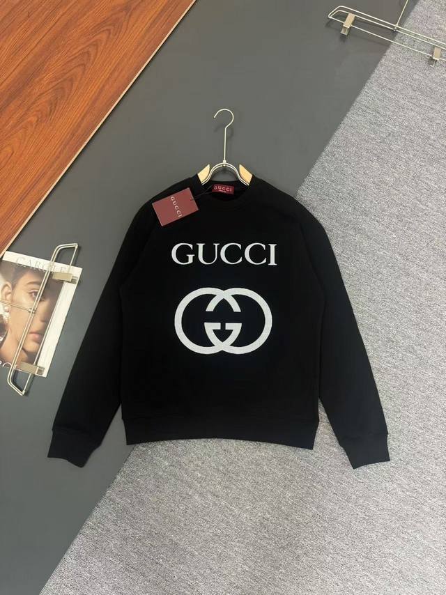 Gucci *Gucci*'s latest fall/winter round-neck, stylish long-sleeved sweatshirt f