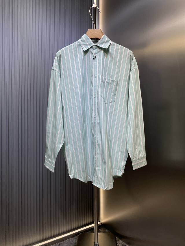 Balenciaga 25Ss new dopamine mint green striped shirt. Compare to the original.