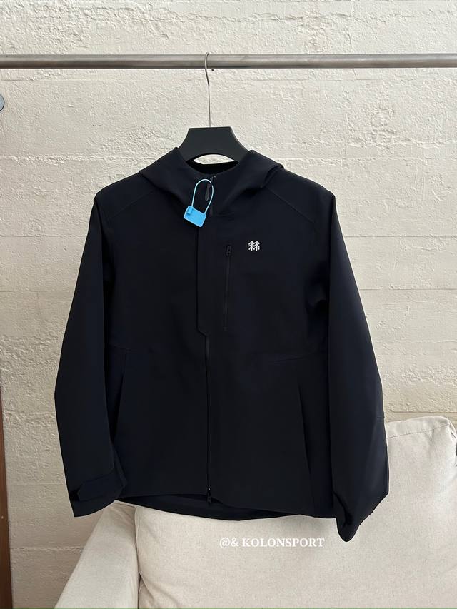 Supply control Kolon Sport-Kolon couples glued soft shell black: DDD