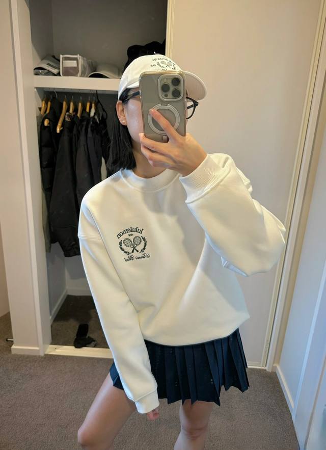 Chopper's new 90Lulu tennis-themed couple's winter fleece crew neck sweatshirt i