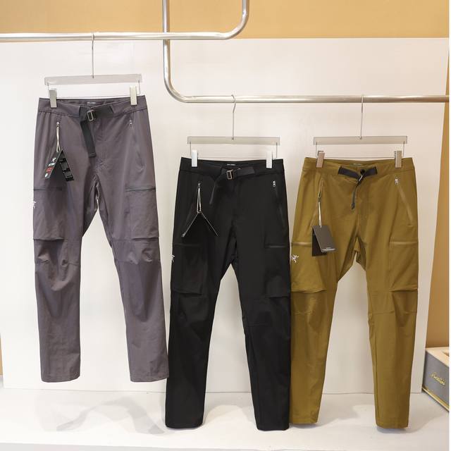 Item No.: 003791 Featured Arc'teryx Men's Casual Pants for Spring and Autumn. P