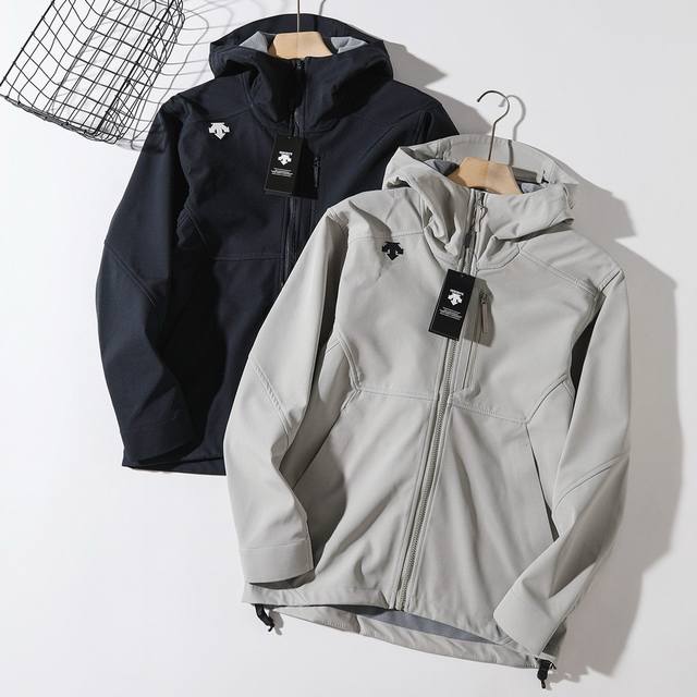 New arrival: Descente - Descente 3D-cut Outdoor Functional Triple-Proof Couple