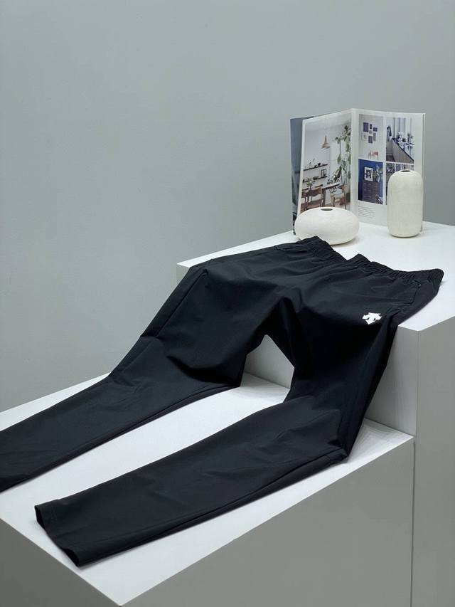 Heavy-hit item! Sourced from Dujia! Descente Men's Outdoor Quick-Drying 3D Stand