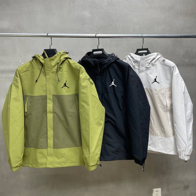 New arrival Aj Jordan Air Jordan contrast color stitching hooded jacket Classic