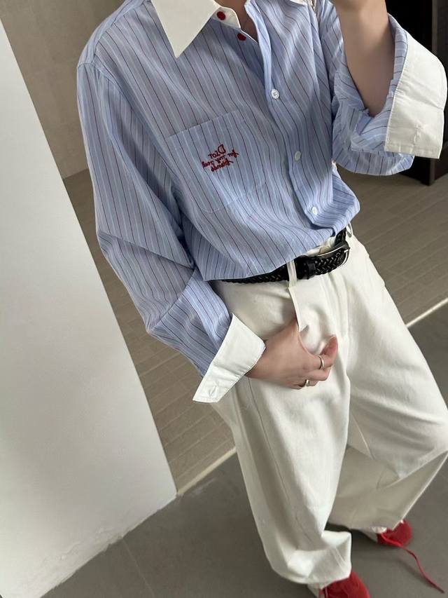 Dior striped lapel embroidered shirt with contrasting letters on the chest. The