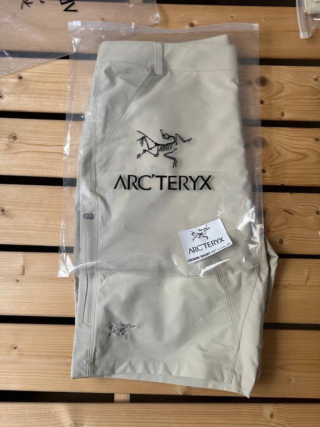 A versatile basic Arc'Teryx Cronin Short 11 Today, the Arc'Teryx Cronin Shorts 1