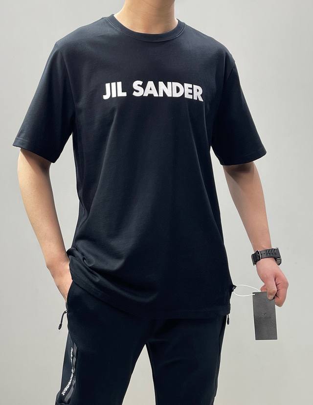 Jil Sander and Arc'teryx collaborate on this high-street, pure cotton, reflectiv