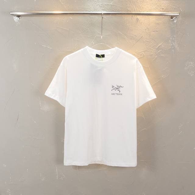 Arcteryx's new spring/summer short-sleeved T-shirt with front and back logo pri