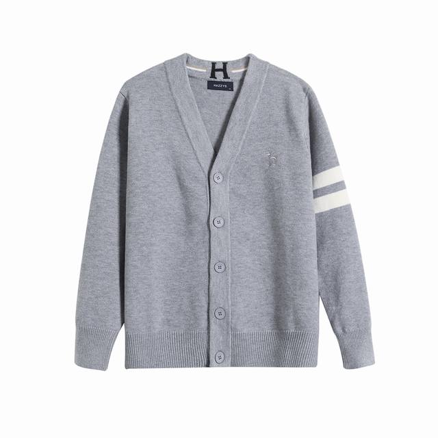 Haggis' new autumn/winter embroidered logo knitted cardigan. DDD. Custom-made or