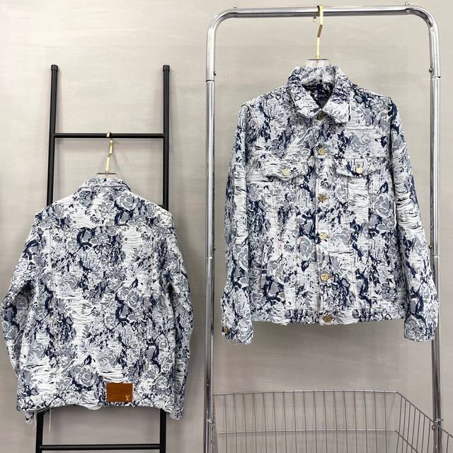 Replica Louis Vuitton's new ultra-heavy, fringed floral denim jacket. This coupl