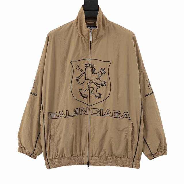 Balenciaga monogrammed zipper jacket DDD. Embroidery: Straight lines and smooth